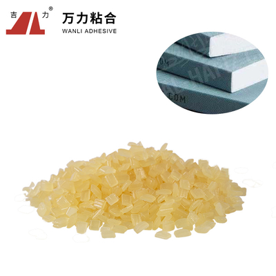 Solido EVA-C-21 a fiocchi di EVA Hot Melt Adhesives Yellowish di 4800 Cps